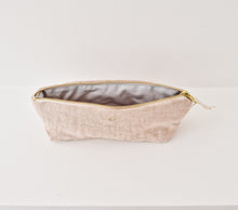 Load image into Gallery viewer, Sienna