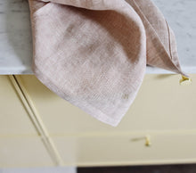 Load image into Gallery viewer, Sienna