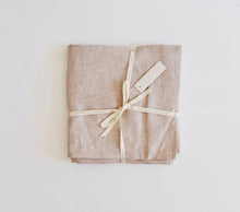 Load image into Gallery viewer, Sienna