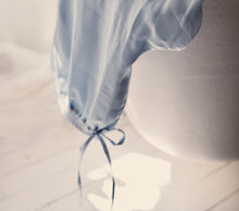 Load image into Gallery viewer, Bleu Gustavien