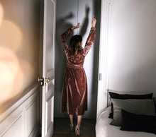 Load image into Gallery viewer, Blush