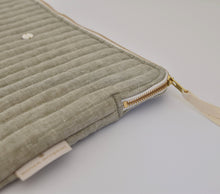 Load image into Gallery viewer, Lichen