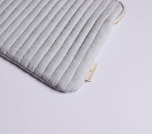 Load image into Gallery viewer, Céleste