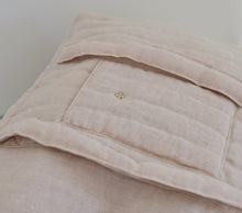 Load image into Gallery viewer, Biscuit