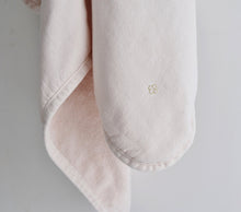 Load image into Gallery viewer, Biscuit