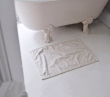 Load image into Gallery viewer, Céleste