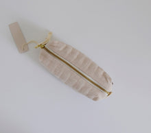 Load image into Gallery viewer, Biscuit