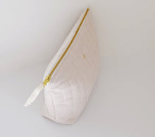 Load image into Gallery viewer, Biscuit