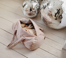 Load image into Gallery viewer, Rose Tendre