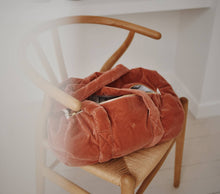 Load image into Gallery viewer, Salmone