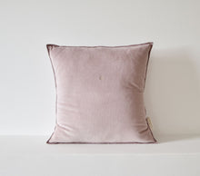 Load image into Gallery viewer, Rose Tendre