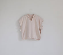 Load image into Gallery viewer, Biscuit