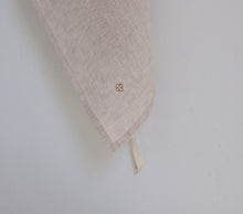 Load image into Gallery viewer, Biscuit