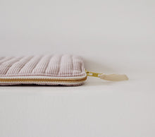 Load image into Gallery viewer, Rose Tendre