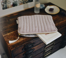 Load image into Gallery viewer, Rose Tendre