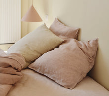 Load image into Gallery viewer, Sienna