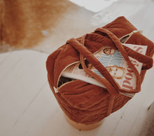 Load image into Gallery viewer, Salmone