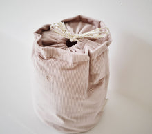 Load image into Gallery viewer, Rose Tendre