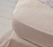 Load image into Gallery viewer, Biscuit