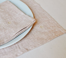 Load image into Gallery viewer, Sienna
