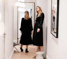 Load image into Gallery viewer, Black
