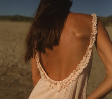 Load image into Gallery viewer, Coquille
