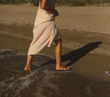 Load image into Gallery viewer, Coquille
