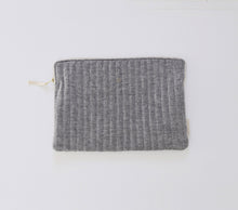 Load image into Gallery viewer, Souris
