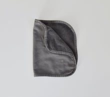 Load image into Gallery viewer, Souris
