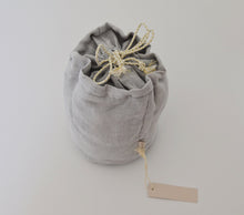 Load image into Gallery viewer, Céleste
