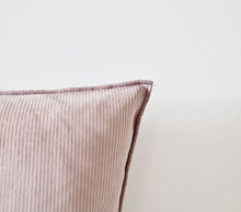 Load image into Gallery viewer, Rose Tendre
