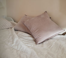 Load image into Gallery viewer, Rose Tendre
