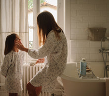 Load image into Gallery viewer, Scarlett
