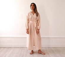 Load image into Gallery viewer, Coquille
