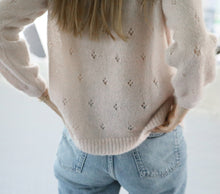 Load image into Gallery viewer, Pearl
