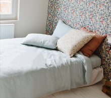 Load image into Gallery viewer, London
