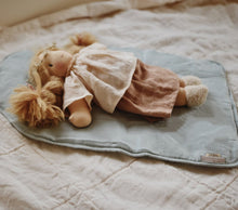 Load image into Gallery viewer, London
