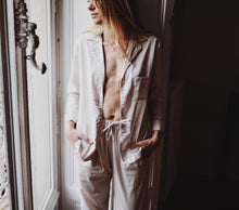 Load image into Gallery viewer, Ice
