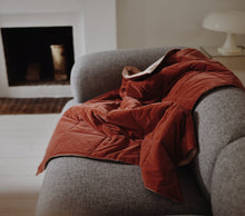 Load image into Gallery viewer, Salmone
