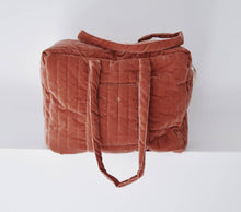 Load image into Gallery viewer, Salmone
