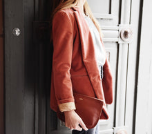 Load image into Gallery viewer, Salmone
