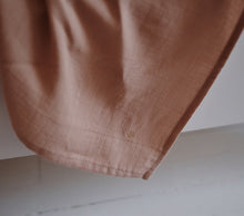 Load image into Gallery viewer, Pétale
