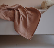 Load image into Gallery viewer, Pétale
