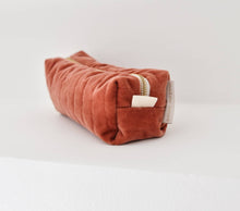 Load image into Gallery viewer, Salmone
