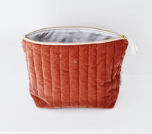 Load image into Gallery viewer, Salmone
